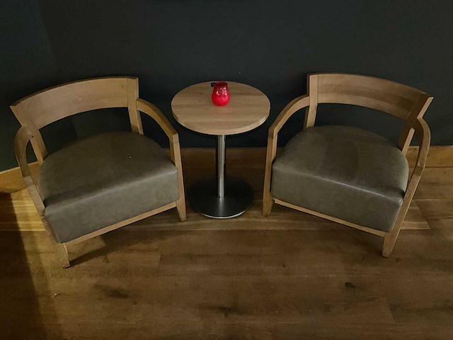 Hutten - bistrotafel met 2 loungestoelen - afbeelding 7 van  7