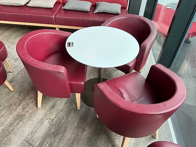 Hutten - bistrotafel met 3 stoelen - afbeelding 1 van  6