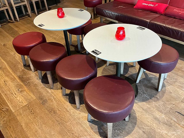 Hutten - bistrotafel met 4 krukken (2x) - afbeelding 1 van  4