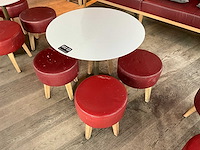 Hutten - bistrotafel met 5 lage krukken (3x) - afbeelding 3 van  5