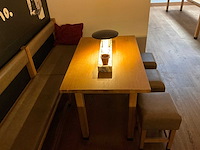 Hutten - halfhoge tafel met bank en 3 krukken - afbeelding 6 van  7