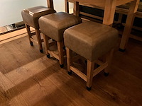 Hutten - halfhoge tafel met bank en 3 krukken - afbeelding 8 van  8