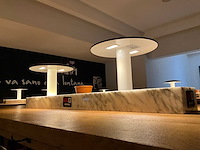 Hutten - halfhoge tafel met marmeren opbouw & verlichting - afbeelding 4 van  5