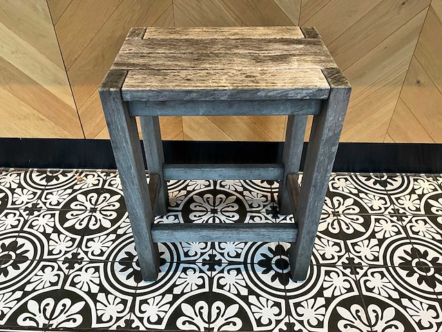 Hutten - hardhouten terrasbijzettafel - afbeelding 1 van  5