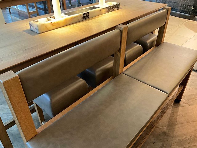 Hutten - hoge restaurantbank - afbeelding 3 van  4