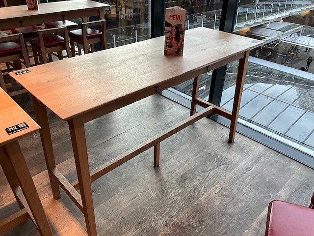 Hutten - houten bartafel - afbeelding 1 van  4