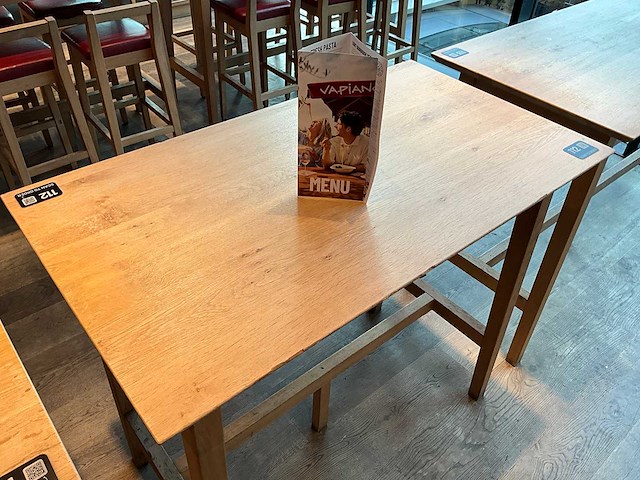 Hutten - houten bartafel - afbeelding 3 van  3