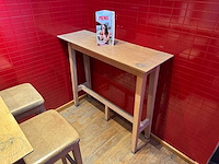 Hutten - houten bartafel - afbeelding 1 van  3