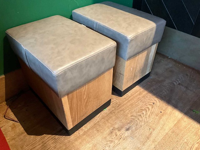 Hutten - houten poef met lederen zitting (2x) - afbeelding 2 van  3