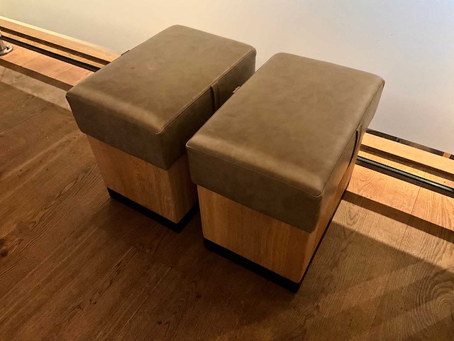 Hutten - houten poef met lederen zitting (2x) - afbeelding 4 van  6