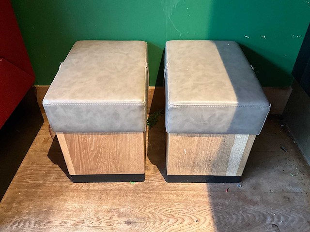 Hutten - houten poef met lederen zitting (2x) - afbeelding 1 van  3