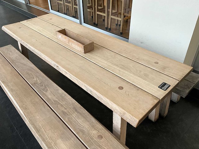 Hutten - houten tafel met 2 banken - afbeelding 4 van  5
