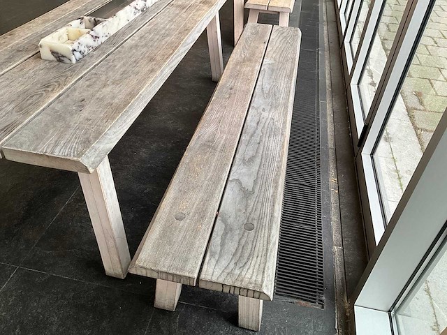 Hutten - houten tafel met 2 banken - afbeelding 4 van  5