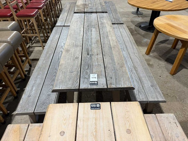 Hutten - houten tafel met 2 banken - afbeelding 3 van  7