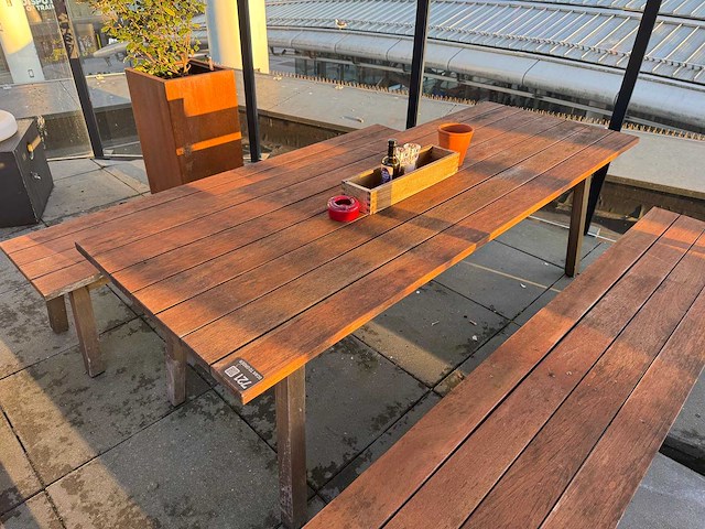 Hutten - houten terrasset tafel met 2 banken - afbeelding 3 van  7