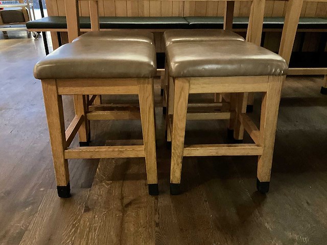 Hutten - kruk (4x) - afbeelding 2 van  3