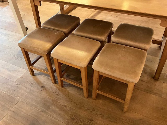 Hutten - kruk (6x) - afbeelding 1 van  3