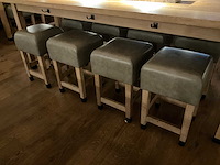 Hutten - kruk met lederen zitting (4x) - afbeelding 1 van  3