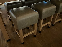 Hutten - kruk met lederen zitting (6x) - afbeelding 2 van  3