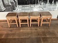 Hutten - lage kruk (4x) - afbeelding 1 van  5