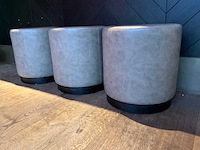 Hutten - lederen poef ø 40 cm (3x) - afbeelding 3 van  6