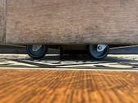 Hutten - mobiel houten servicemeubel - afbeelding 4 van  4