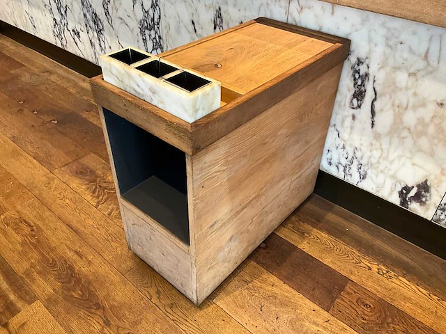 Hutten - mobiel houten servicemeubel - afbeelding 1 van  5