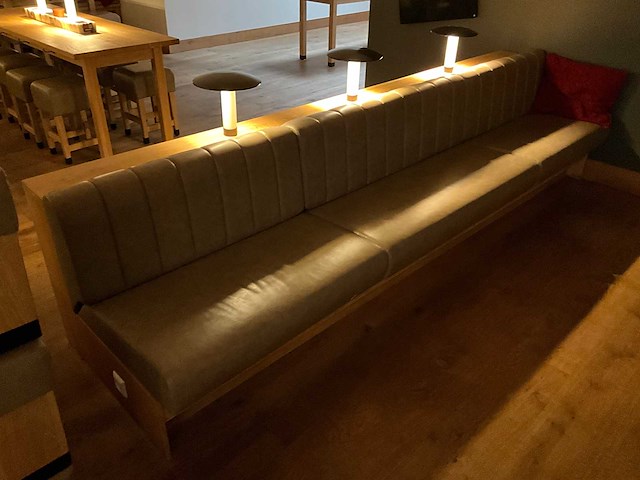 Hutten - restaurantbank met verlichting - afbeelding 1 van  5