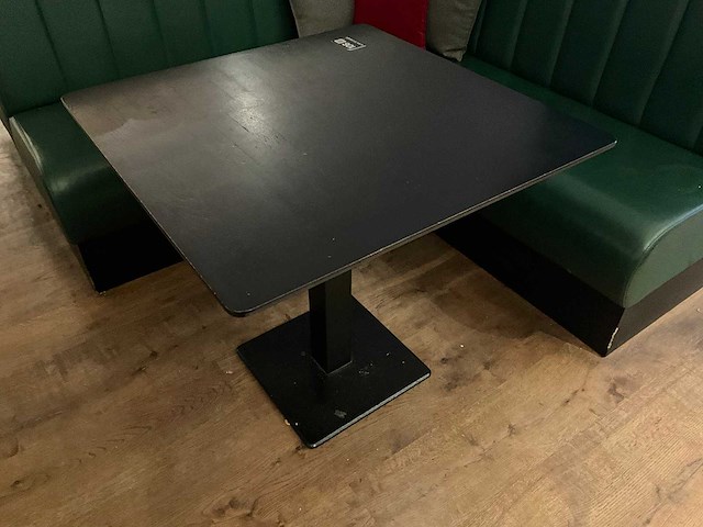 Hutten - restauranttafel (2x) - afbeelding 1 van  5