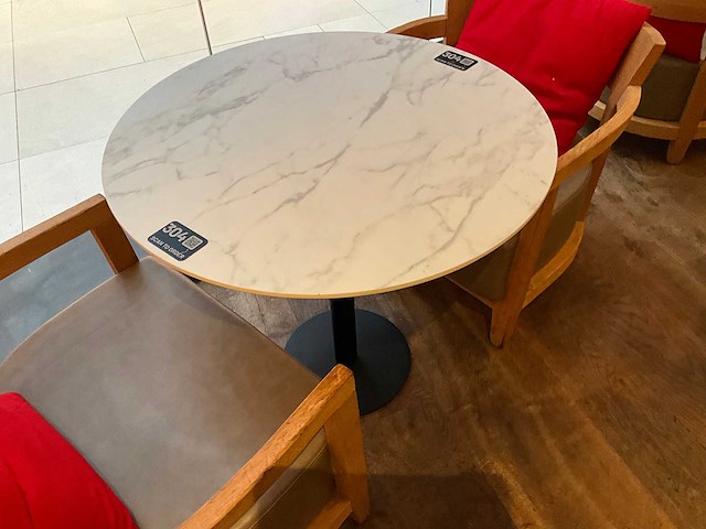 Hutten - restauranttafel (3x) - afbeelding 3 van  5