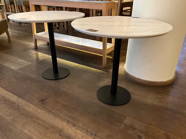 Hutten - restauranttafel ø 80 cm (2x) - afbeelding 2 van  5
