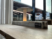 Hutten - restauranttafel met 4 lage krukken - afbeelding 4 van  6