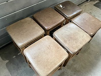 Hutten - restauranttafel met 6 krukken - afbeelding 2 van  2