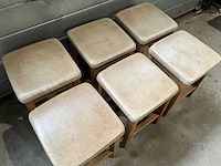 Hutten - restauranttafel met 6 krukken - afbeelding 5 van  5