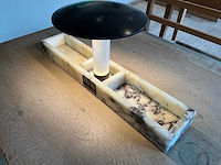 Hutten - restauranttafel met bank en 2 krukken - afbeelding 4 van  7