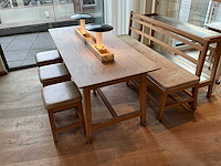 Hutten - restauranttafel met bank en 3 krukken - afbeelding 1 van  8