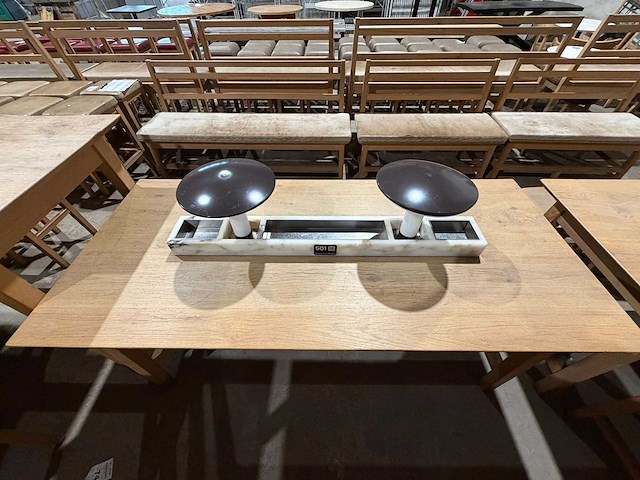 Hutten - restauranttafel met marmeren opbouw en verlichting - afbeelding 5 van  5