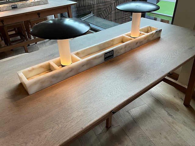 Hutten - restauranttafel met marmeren opbouw & verlichting (2x) - afbeelding 5 van  6