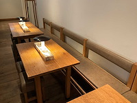 Hutten - set van halfhoge tafels (2x), banken (2x) & krukken (5x) - afbeelding 2 van  10