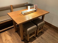 Hutten - set van halfhoge tafels (2x), banken (2x) & krukken (5x) - afbeelding 6 van  8