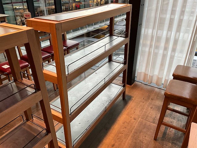 Hutten - stellingkast - afbeelding 4 van  4