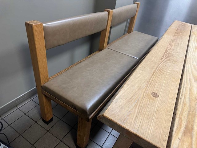 Hutten - tafel met 2 banken - afbeelding 4 van  7