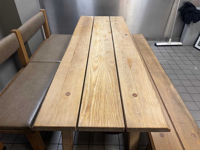 Hutten - tafel met 2 banken - afbeelding 6 van  7
