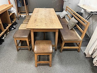 Hutten - tafel met bank en 5 krukken - afbeelding 1 van  7