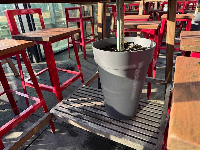 Hutten - terras barkruk met rugleuning (8x) - afbeelding 2 van  4