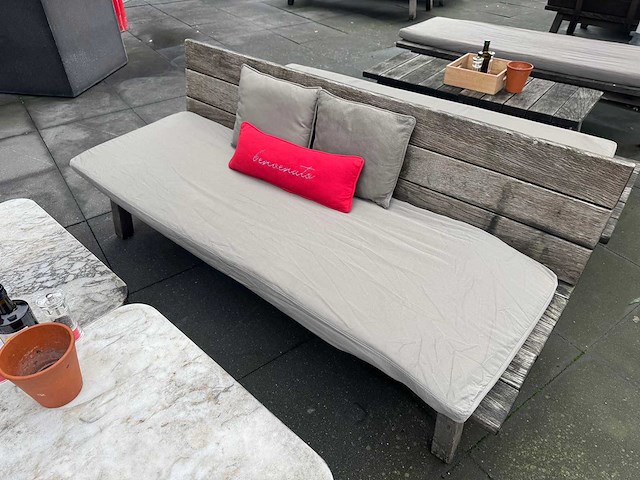 Hutten - terrasbank met kussens - afbeelding 3 van  5