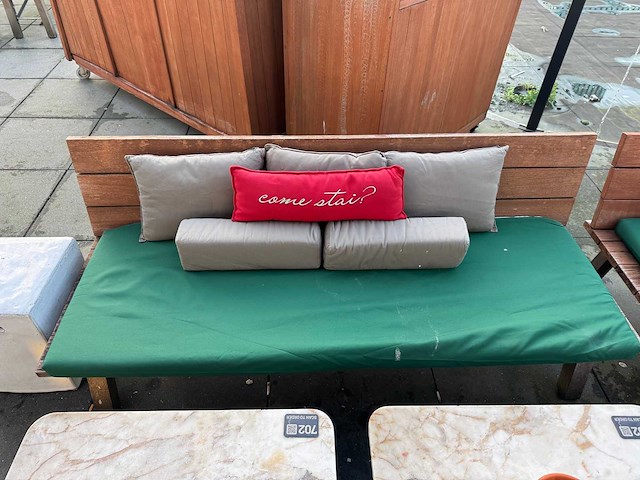 Hutten - terrasbank met kussens - afbeelding 2 van  4