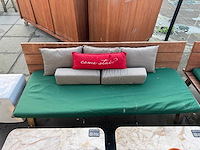 Hutten - terrasbank met kussens - afbeelding 2 van  4