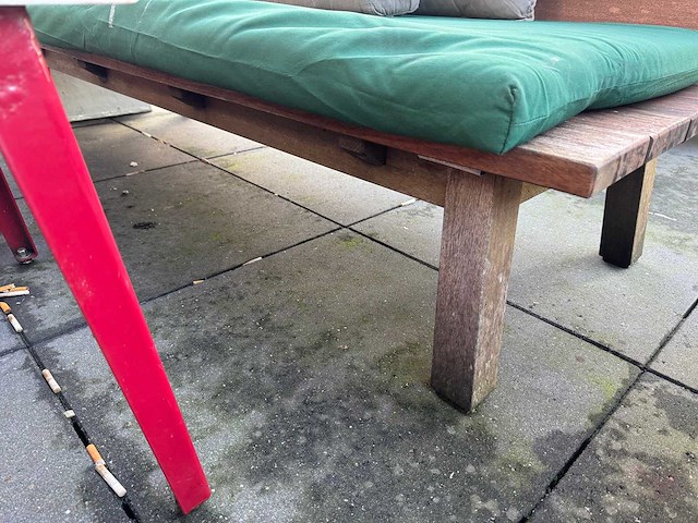 Hutten - terrasbank met kussens - afbeelding 4 van  4