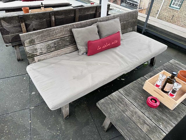 Hutten - terrasset 2 banken met 1 houten tafel - afbeelding 4 van  5